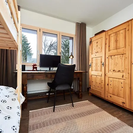 Route De Tsarbouye 17, 4br, Les Dauphinelles Appartement