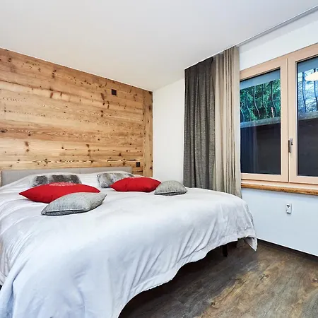 Route De Tsarbouye 17, 4br, Les Dauphinelles كرانز مونتانا