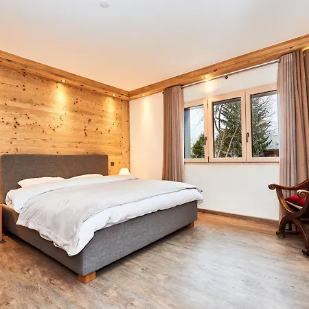 Route De Tsarbouye 17, 4br, Les Dauphinelles Apartament *